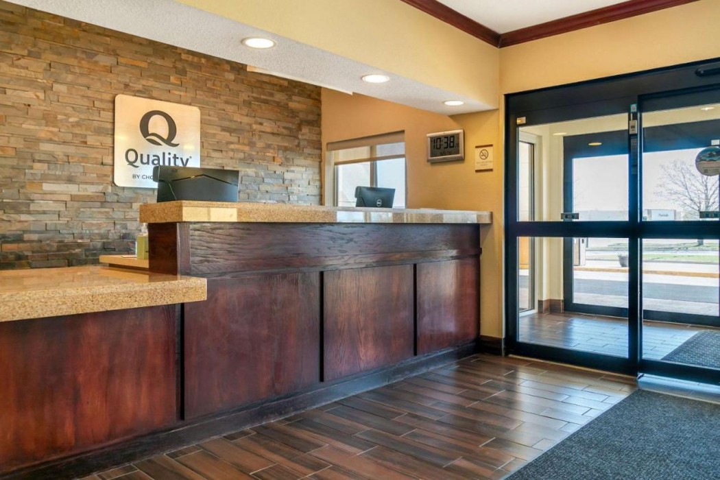 Quality Inn and Suites Bay City 4/34