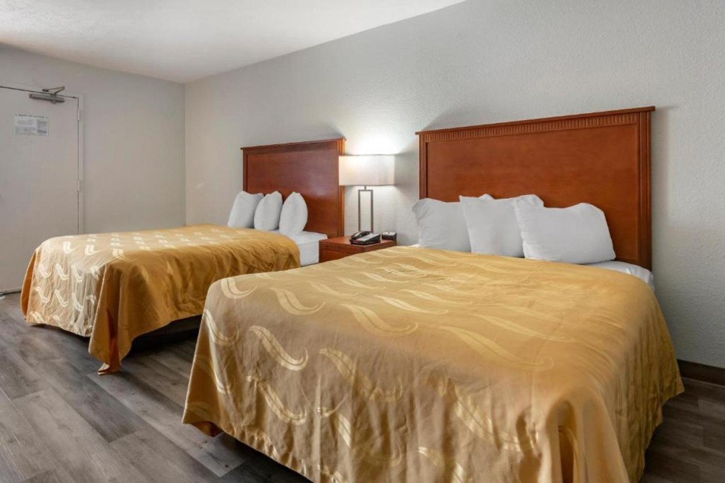 Quality Inn Fayetteville near Fort Bragg 13/28