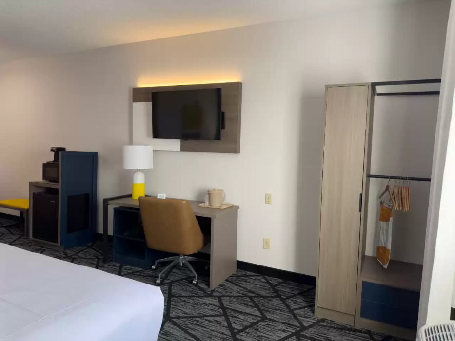 Comfort Inn Davenport East - Bettendorf 9/35