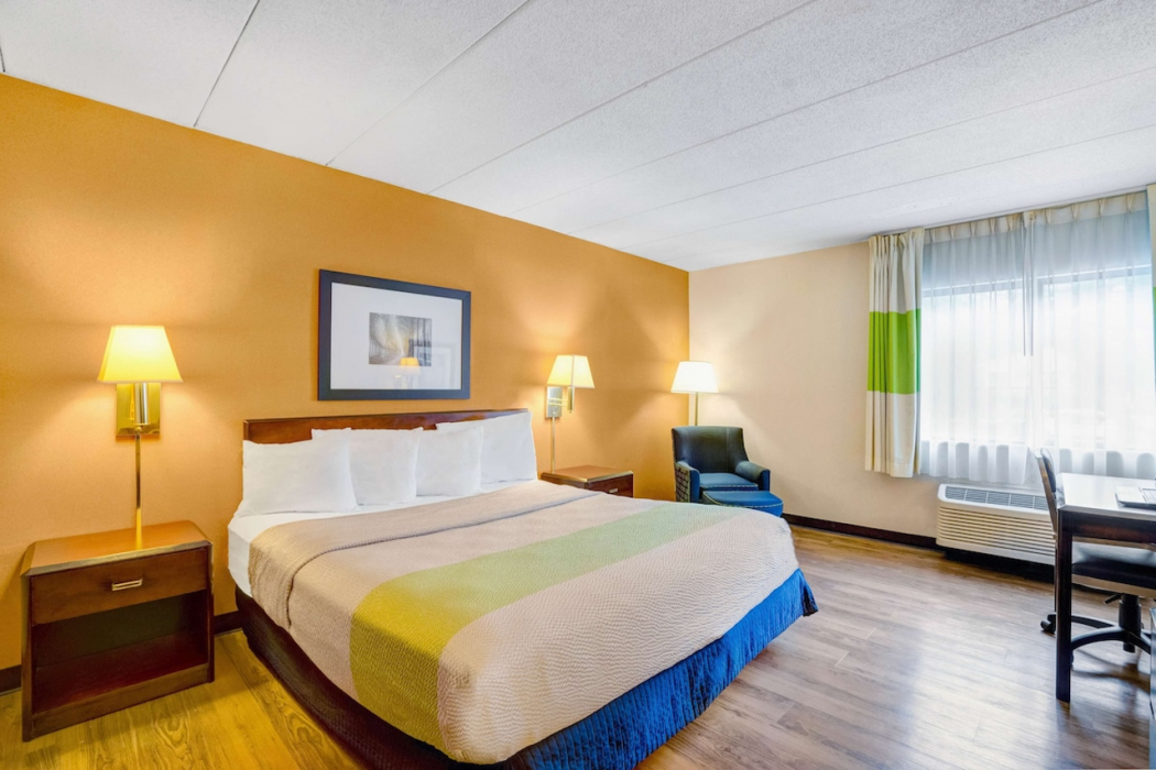 Motel6 Milford, CT 20/74