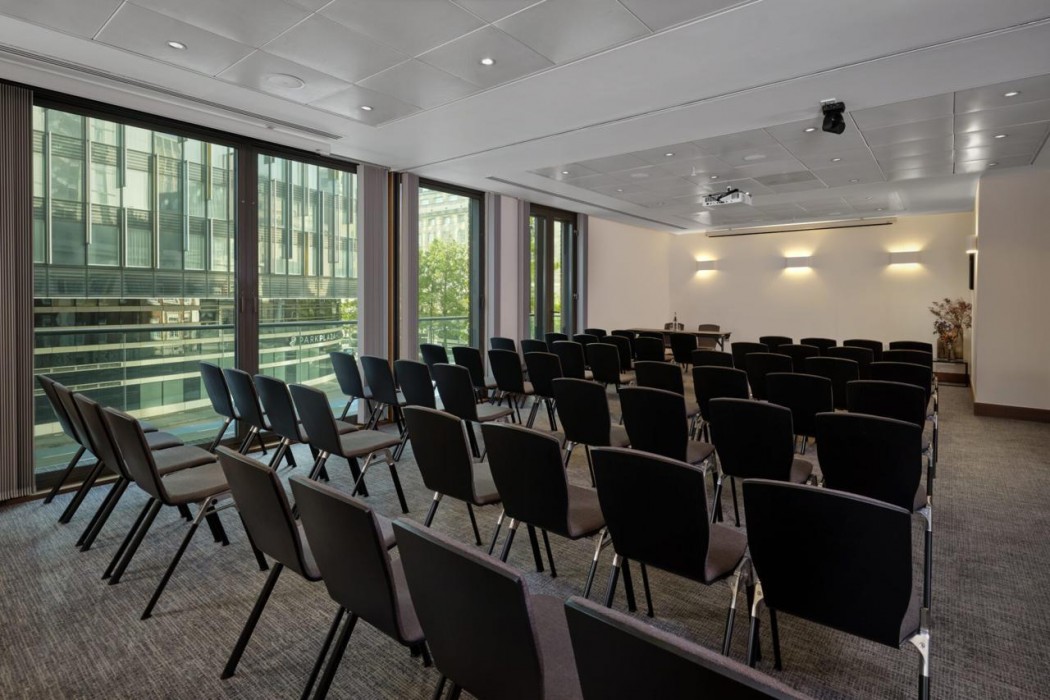 Park Plaza County Hall London 36/66
