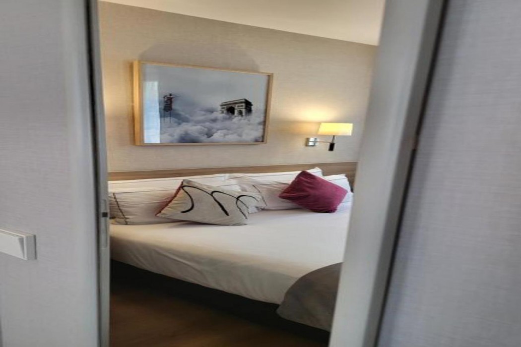 Hotel Magda Champs Elysees 11/65