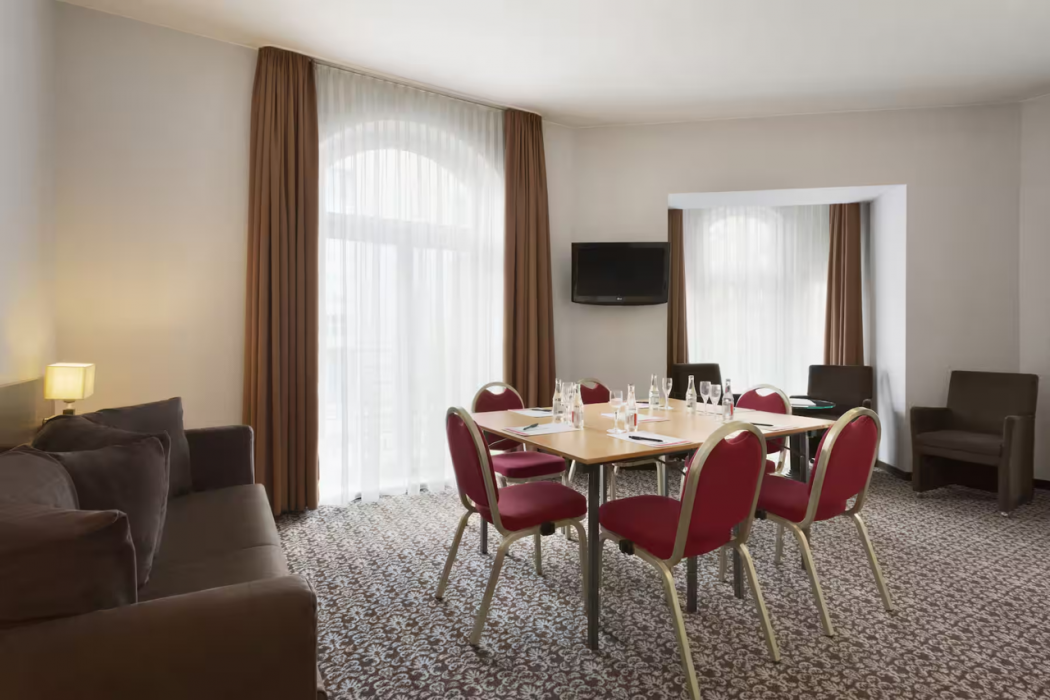 Ramada By Wyndham Frankfurt Central Station 16/35