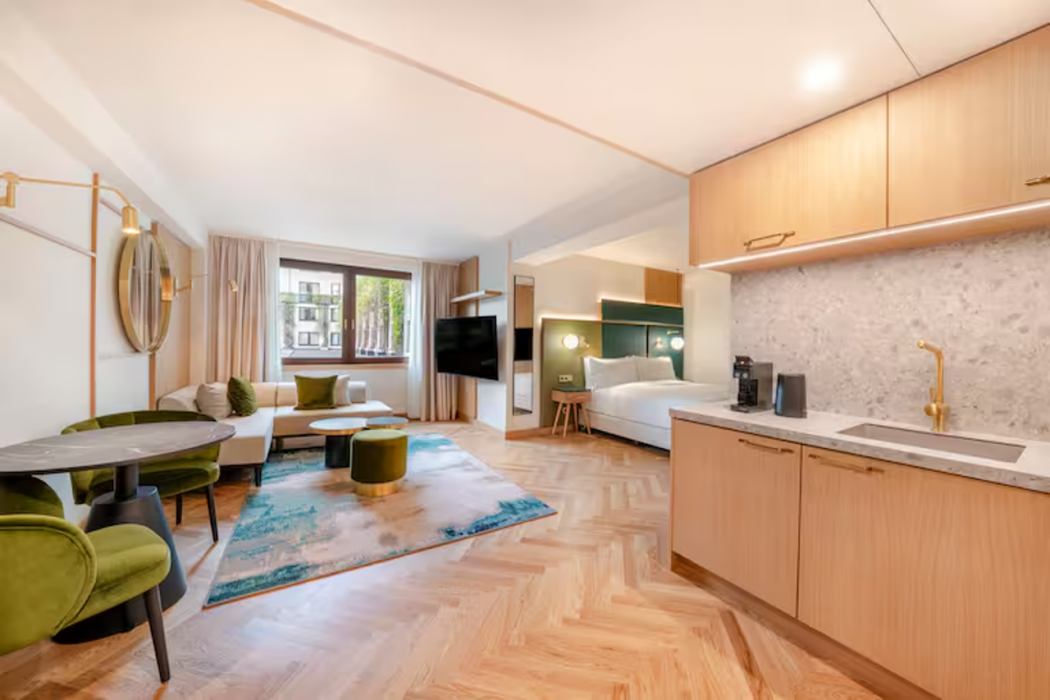Hilton Berlin 20/70