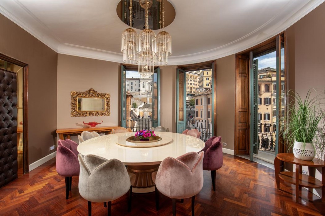 The Inn at the Spanish Steps 25/112