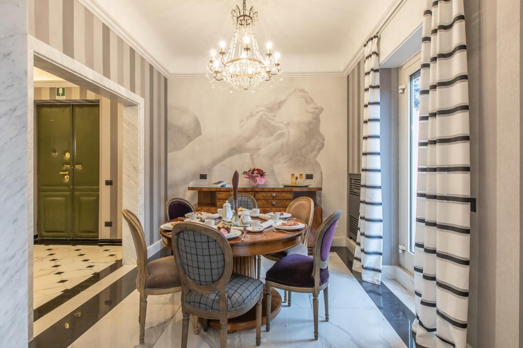 The Inn at the Spanish Steps 77/112