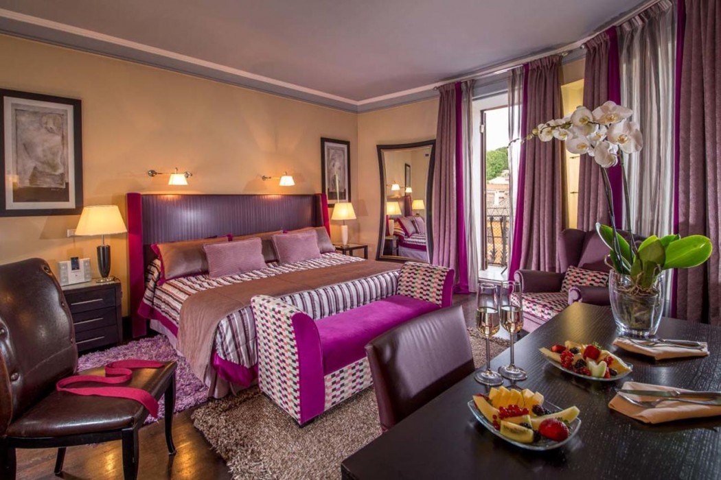 The Inn at the Spanish Steps 24/112