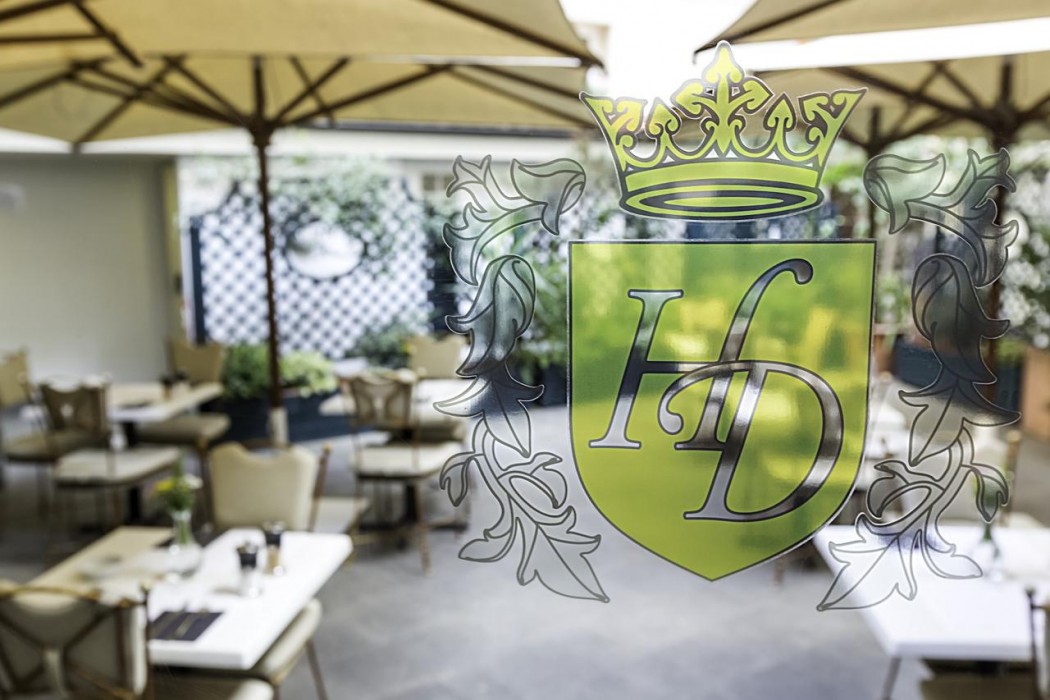Hotel Diplomatic 45/82