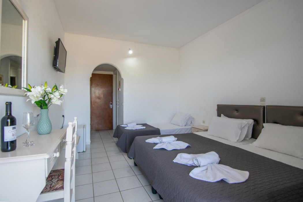 Ikaros Hotel 23/70