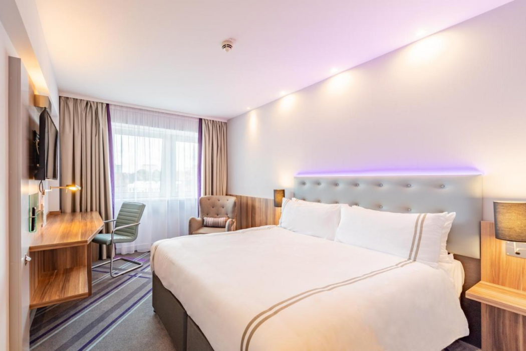 Premier Inn Hamburg City Alster Hotel 10/24