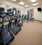 Candlewood Suites St. Joseph 20/54