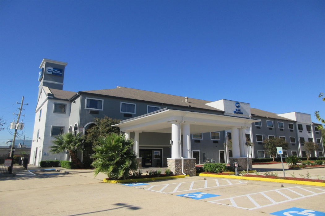 Best Western Champions Forest Inn and Suites 1/61