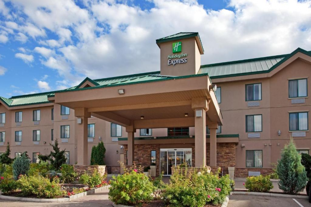 Holiday Inn Express Vernon 1/61