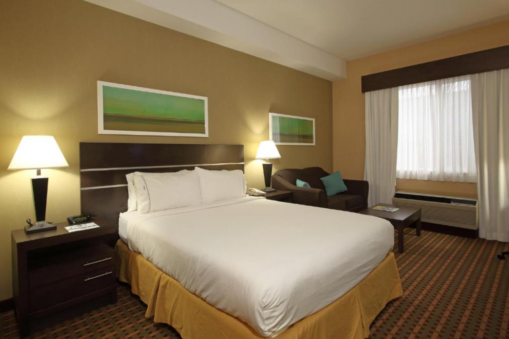 Holiday Inn Express Vernon 16/61