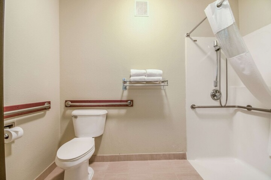 Quality Inn Gresham, OR 4/33