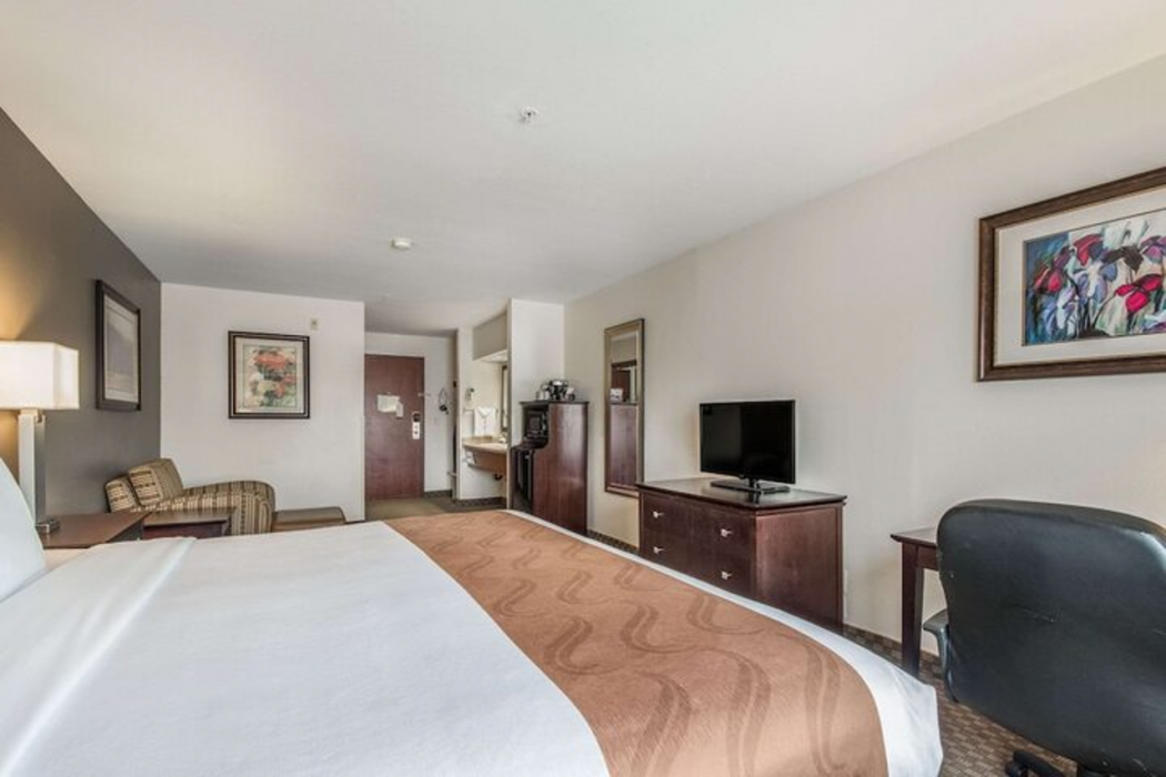 Quality Inn Gresham, OR 3/33
