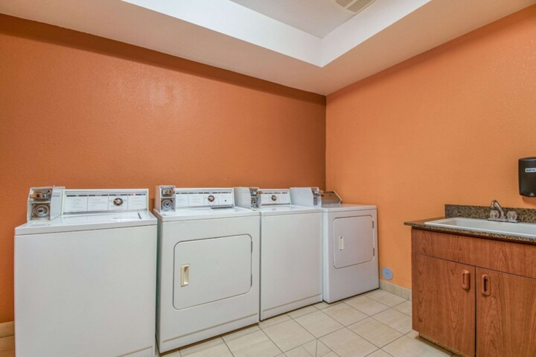 Quality Inn Gresham, OR 18/33