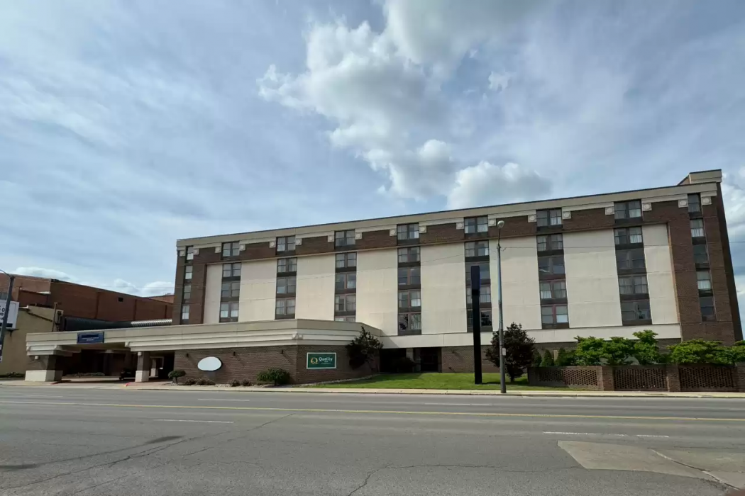 Quality Inn & Suites Downtown Mansfield, OH 1/21