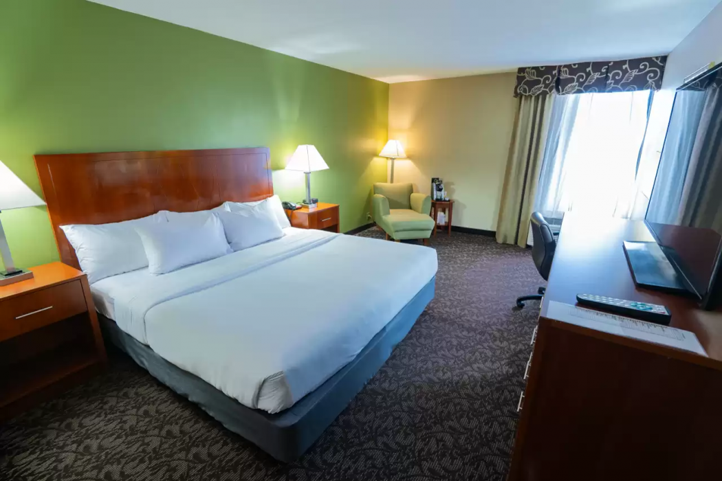 Quality Inn & Suites Downtown Mansfield, OH 8/21