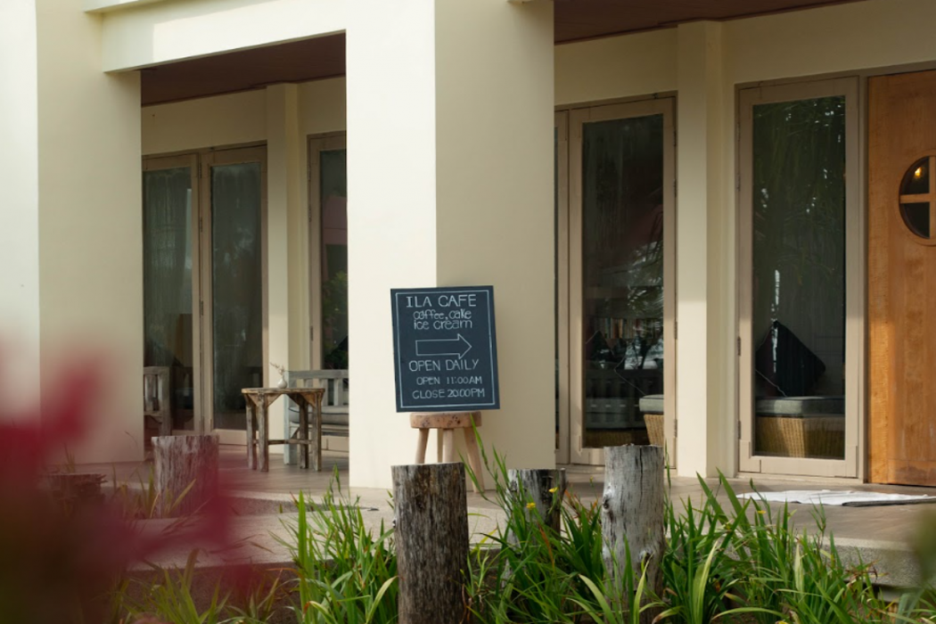 Apsara Beachfront Resort and Villa 96/126
