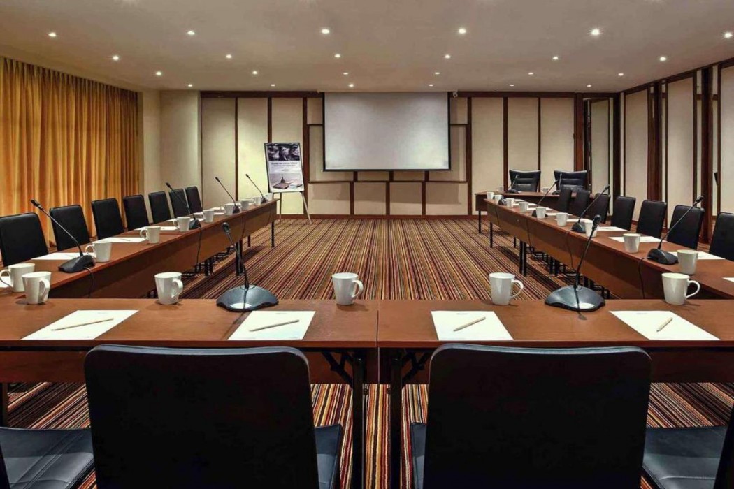 Mercure Convention Center Ancol 25/63