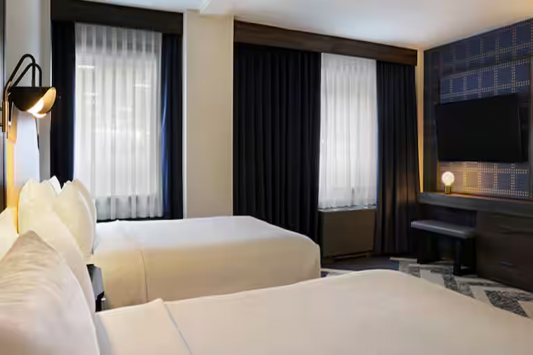 The Brock Niagara Falls Fallsview, Tapestry by Hilton 9/38