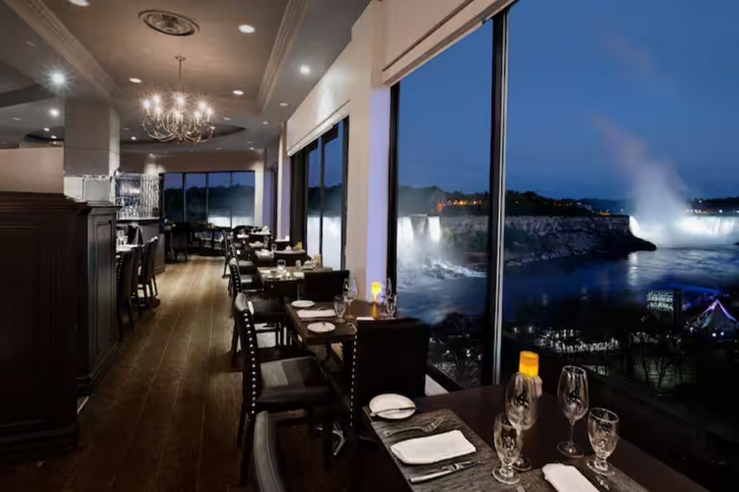 The Brock Niagara Falls Fallsview, Tapestry by Hilton 12/38