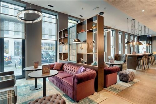 Premier Inn Berlin Alexanderplatz Hotel 20/53