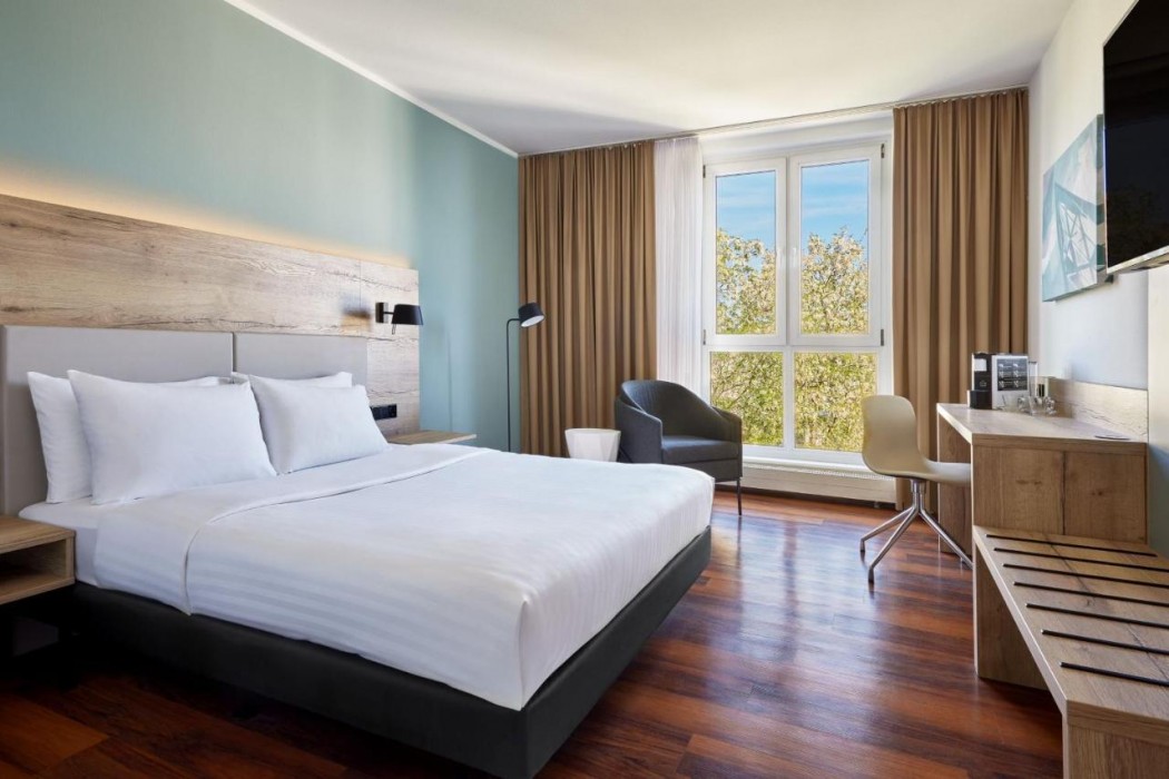 Courtyard By Marriott Dresden 13/40