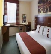 Holiday Inn Express Burton Upon Trent 8/32
