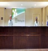 Holiday Inn Metairie New Orleans Airport 9/55
