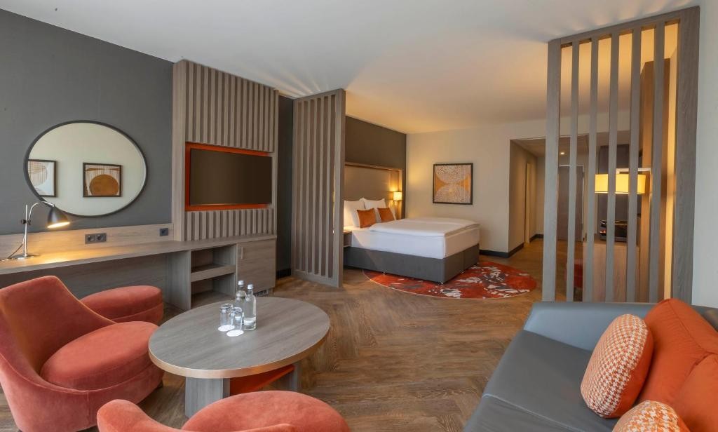Clayton Hotel Dusseldorf City Centre 12/31