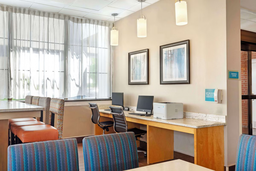 Best Western Hartford Hotel & Suites 37/59