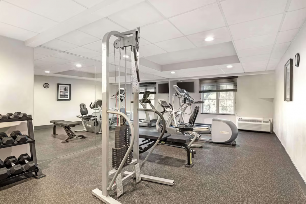 Best Western Hartford Hotel & Suites 41/59