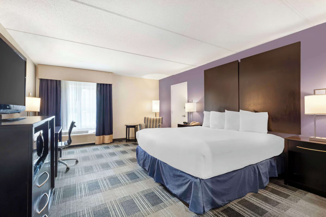 Best Western Hartford Hotel & Suites 24/59