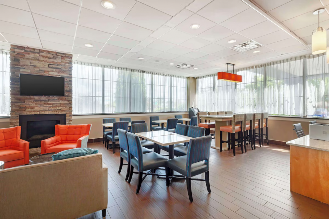 Best Western Hartford Hotel & Suites 34/59