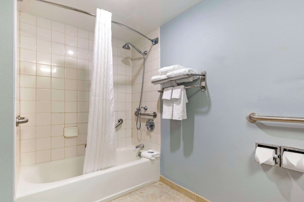 Best Western Hartford Hotel & Suites 29/59