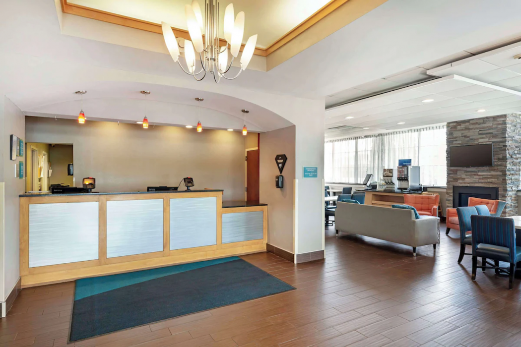 Best Western Hartford Hotel & Suites 6/59