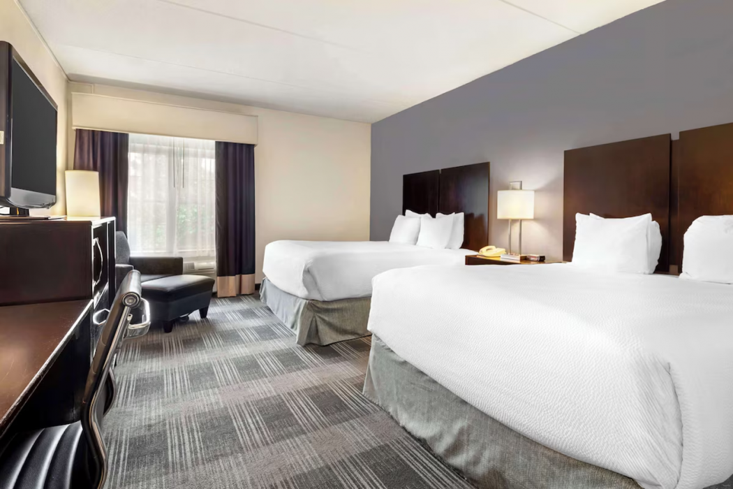 Best Western Hartford Hotel & Suites 10/59