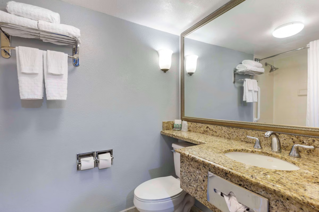 Best Western Hartford Hotel & Suites 27/59