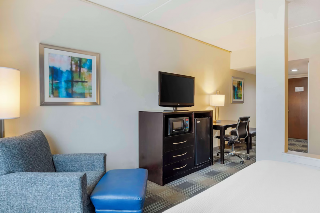 Best Western Hartford Hotel & Suites 18/59