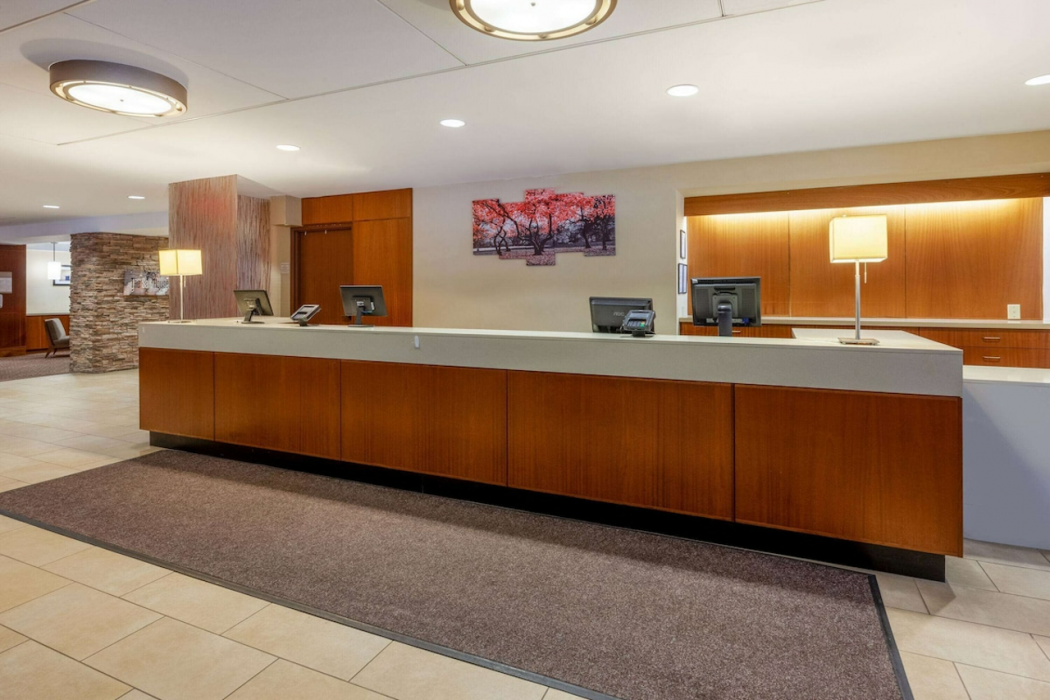 Randolph Hotel Liverpool/Syracuse/Airport West, Trademark 6/63