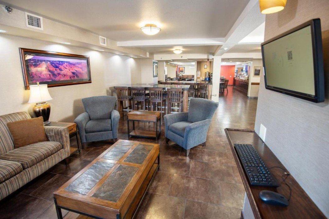 Grand Canyon Hotel and Suites 10/12