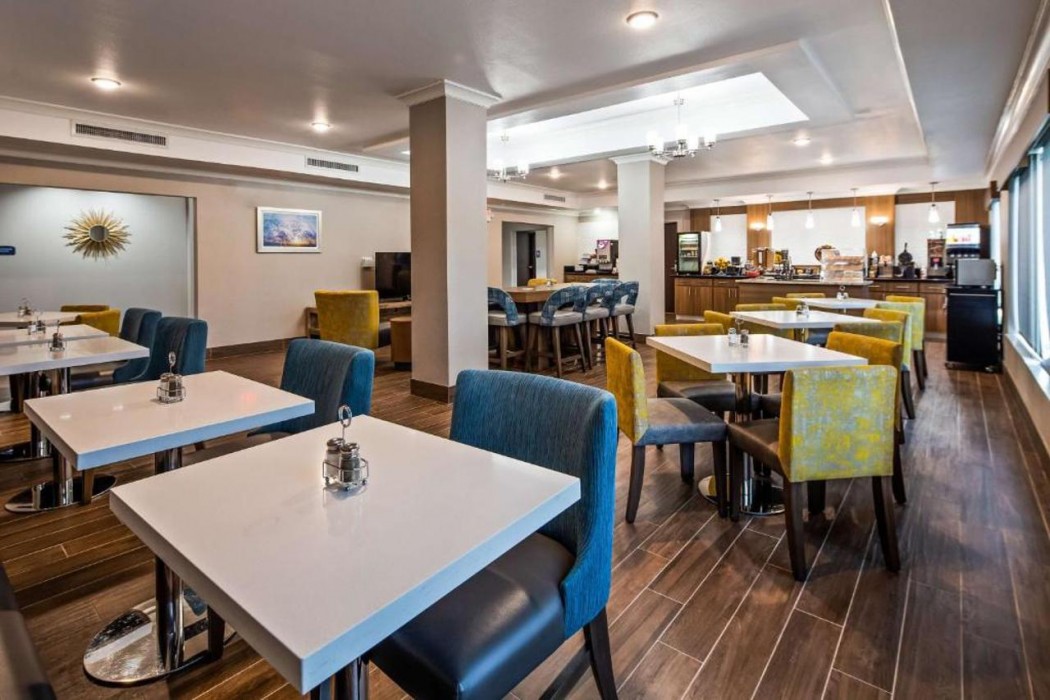 Garner Hotel Longview South by IHG 12/41