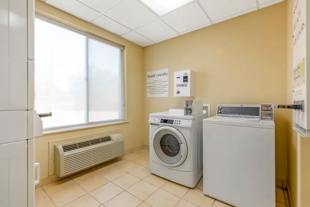 Comfort Inn and Suites Mexia, TX 25/59