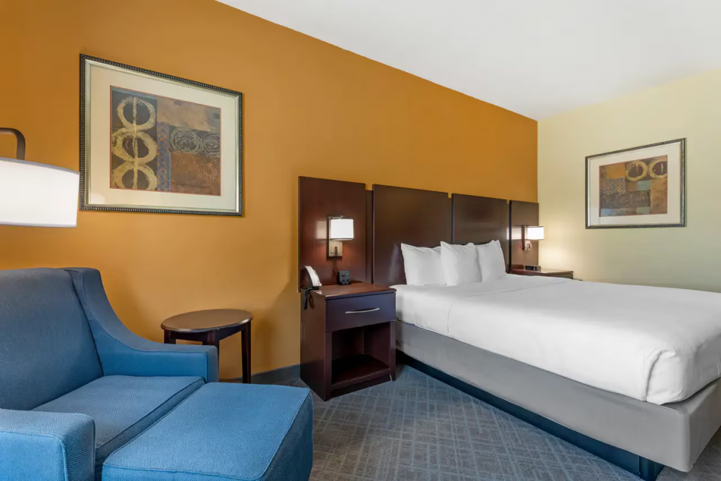 Comfort Inn and Suites Mexia, TX 9/59