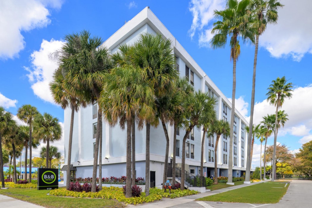 B&B Hotel Miami Airport in MIAMI SPRINGS - FL