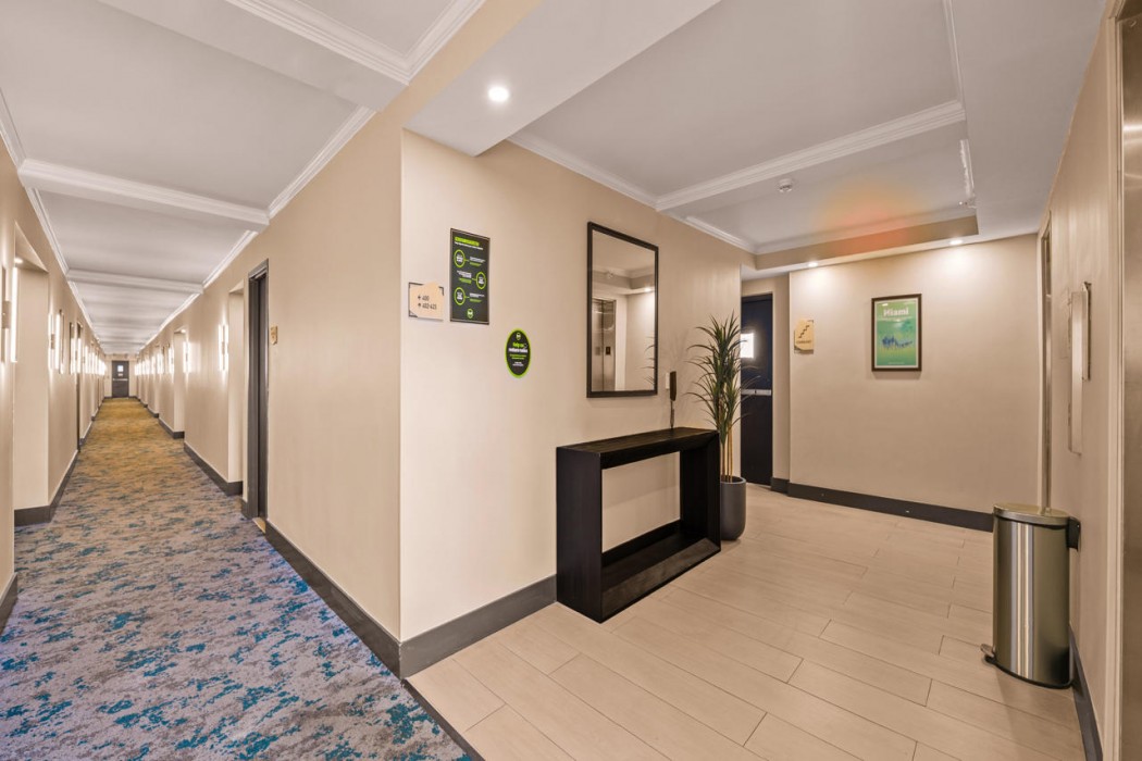 B&B Hotel Miami Airport 50/58