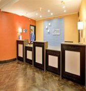 Holiday Inn Express Suites North Kansas City Ex Quality Inn Suites 5/52