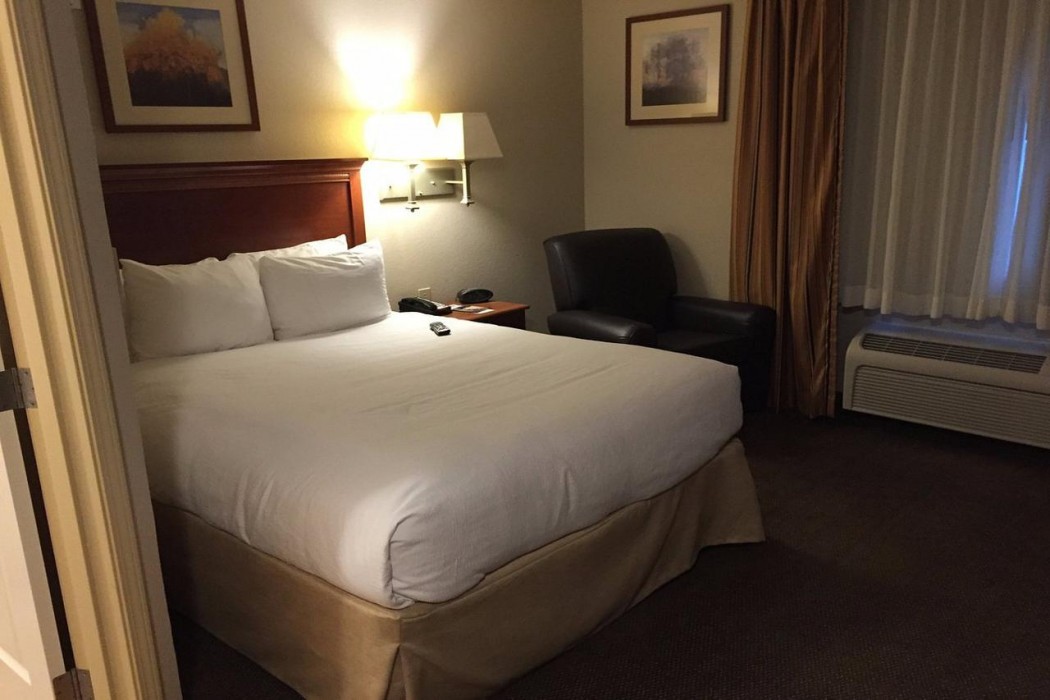 Western Slope Suites 18/59